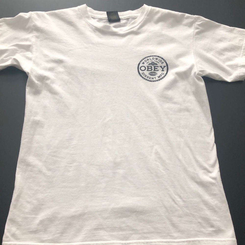 OBEY T SHIRT